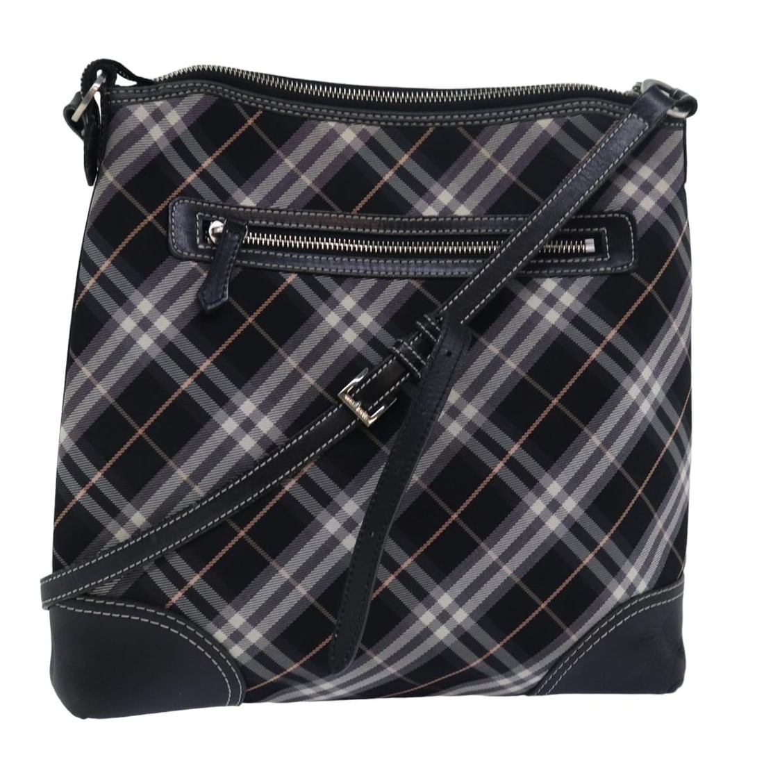 Burberry Blue Label nylon black shoulder bag Japan: Burberry Blue Label nylon black shoulder bag Japan This BURBERRY Nova Check Blue Label shoulder bag is crafted from black nylon and features the signature Nova Check pattern. Designed for women, the b