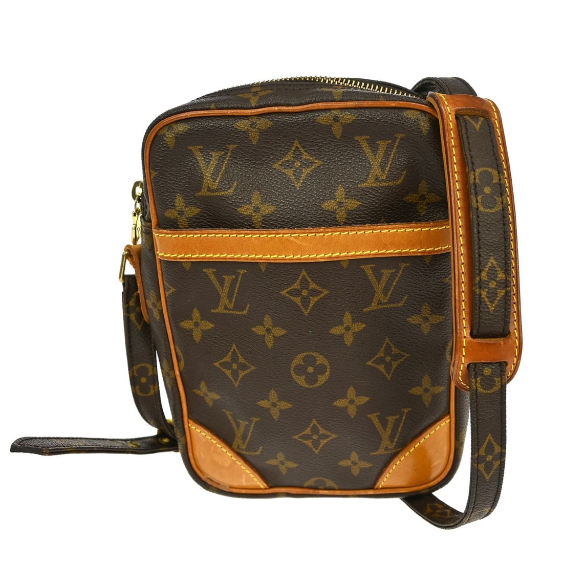 Louis Vuitton Danube Monogram Canvas Crossbody Shoulder Bag M45266: Louis Vuitton Danube Monogram Canvas Crossbody Shoulder Bag M45266 This Louis Vuitton Danube crossbody shoulder bag features the iconic monogram canvas leather exterior and brown leather lining. Desig