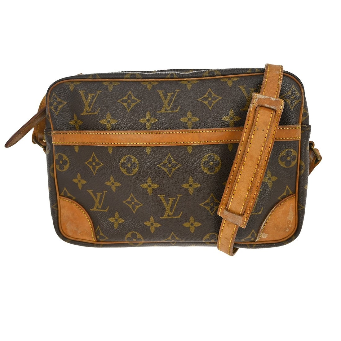 Louis Vuitton Trocadero 27 Monogram Canvas Medium Crossbody Bag M51274: Louis Vuitton Trocadero 27 Monogram Canvas Medium Crossbody Bag M51274 The Louis Vuitton Trocadero 27 crossbody bag features the iconic monogram canvas exterior and a medium-sized silhouette. Designed