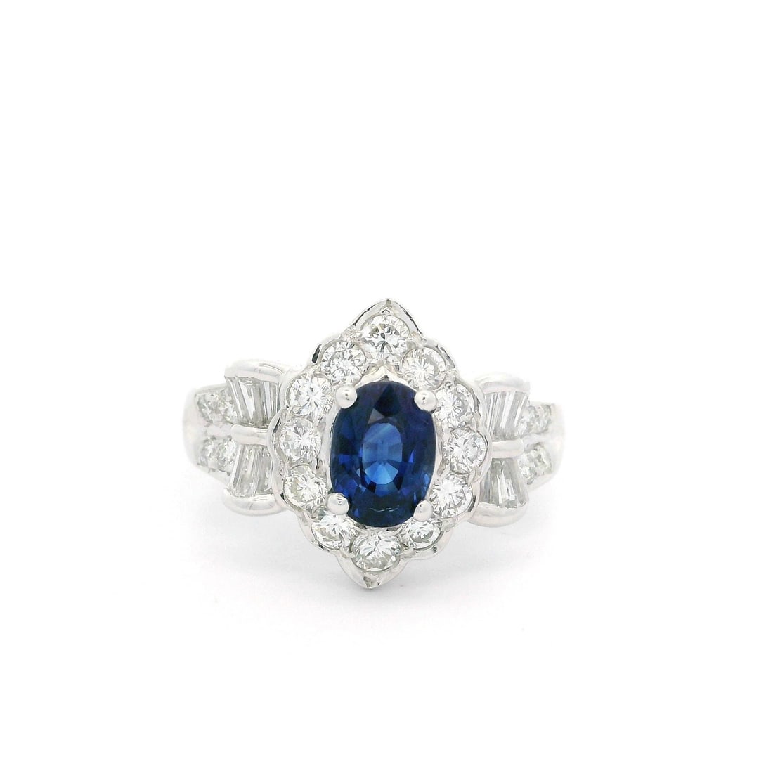 GIA Certified 2.52ctw Royal Blue Sapphire Diamond Platinum Cocktail Ring: GIA Certified 2.52ctw Royal Blue Sapphire Diamond Platinum Cocktail Ring Exquisite and elegant, this Solid Platinum Cocktail Ring features a stunning 2.52ctw of gemstones. At its heart lies a natural,