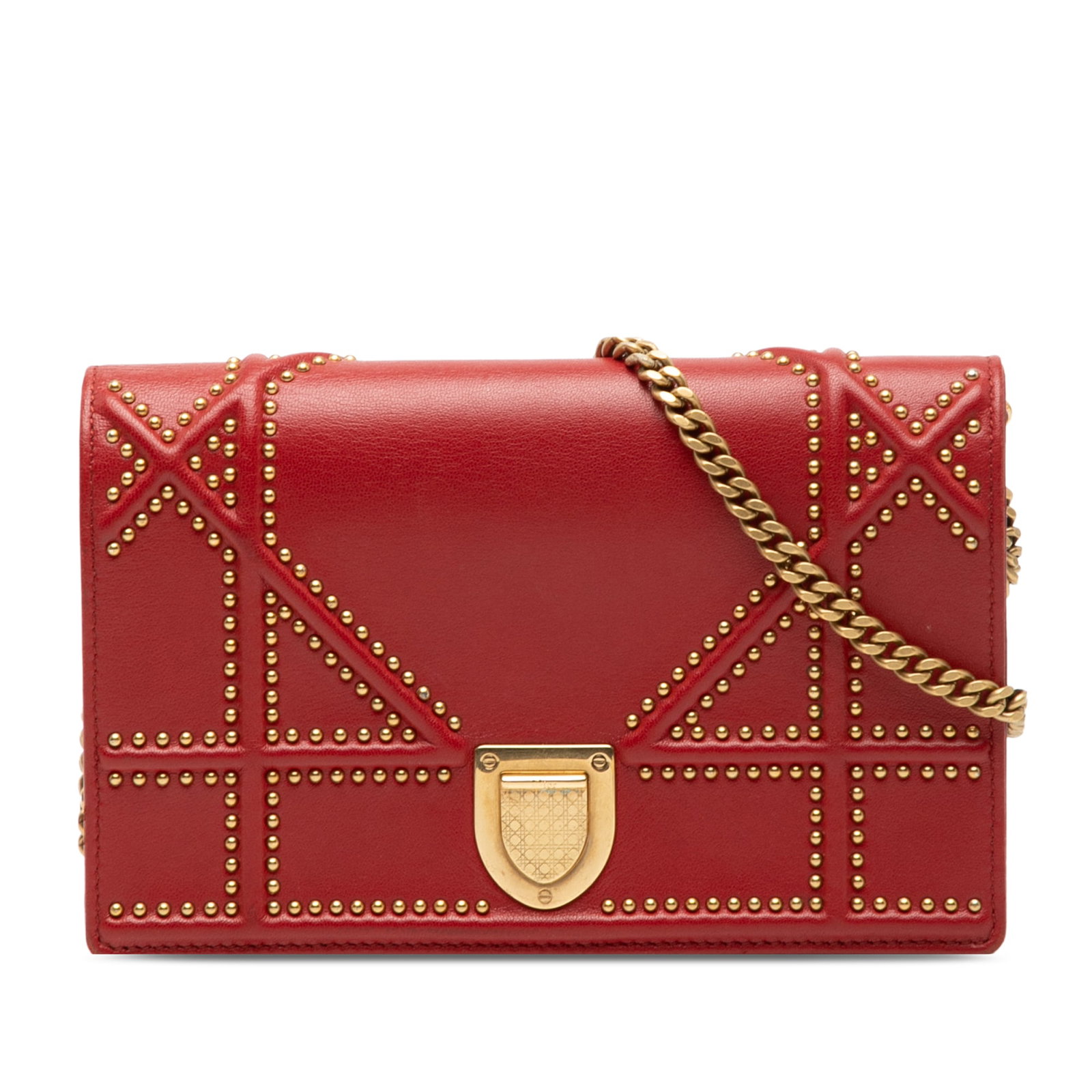 Dior Diorama Red Studded Lambskin Chain Wallet with Flap and Push Lock: Dior Diorama Red Studded Lambskin Chain Wallet with Flap and Push Lock This Dior Studded Lambskin Diorama Wallet on Chain showcases a striking studded leather exterior in red, complemented by a chain-