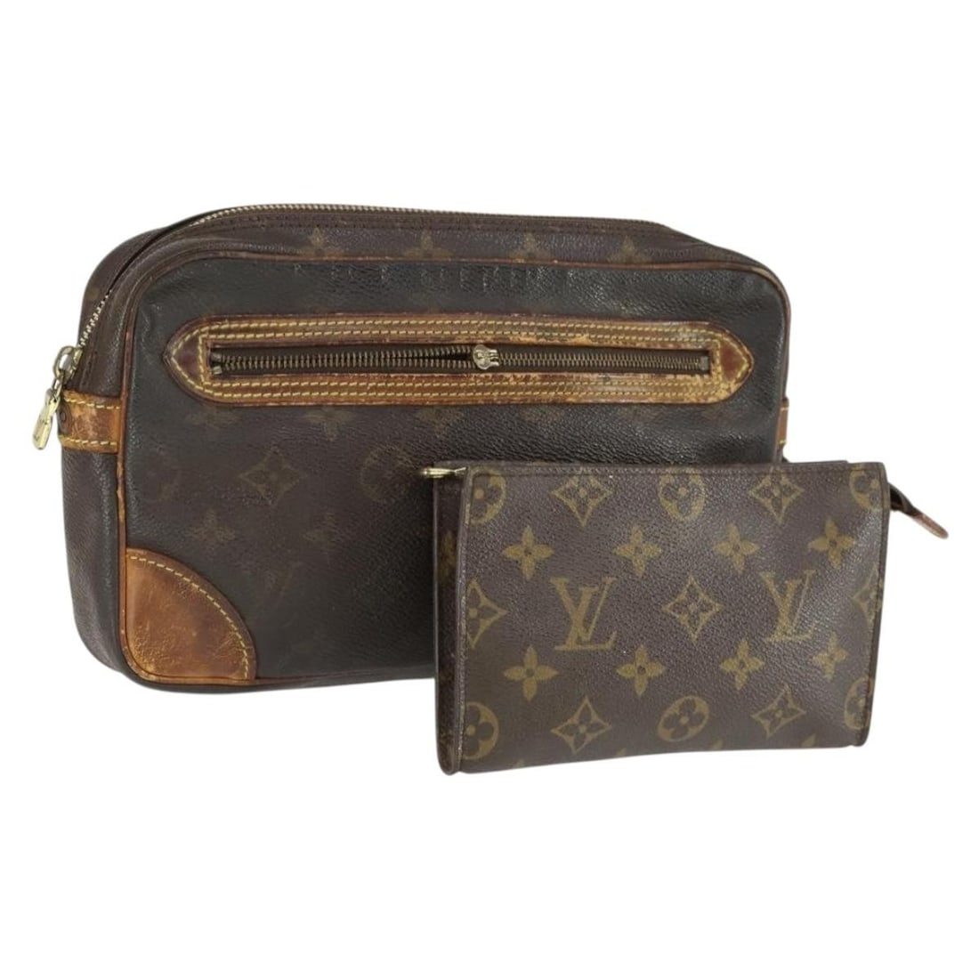Set of 2 Monogram Canvas Clutch Bags from Louis Vuitton: Set of 2 Monogram Canvas Clutch Bags from Louis Vuitton This is a set of two Louis Vuitton clutch bags featuring the iconic monogram canvas exterior. The bags are made in France and come without an it