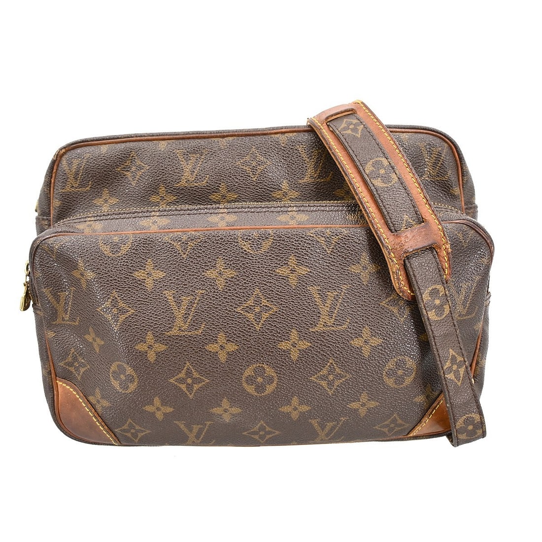 Louis Vuitton Nile Monogram Canvas Crossbody Shoulder Bag M45244: Louis Vuitton Nile Monogram Canvas Crossbody Shoulder Bag M45244 The Louis Vuitton Nile crossbody shoulder bag is crafted from the brand's signature monogram canvas leather in brown, featuring a mediu