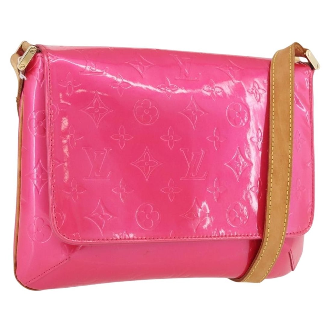 Louis Vuitton Thompson Street Fuchsia Patent Leather Shoulder Bag M91215: Louis Vuitton Thompson Street Fuchsia Patent Leather Shoulder Bag M91215 This Louis Vuitton Vernis Thompson Street Shoulder Bag features a fuchsia pink patent leather exterior and is designed for wome