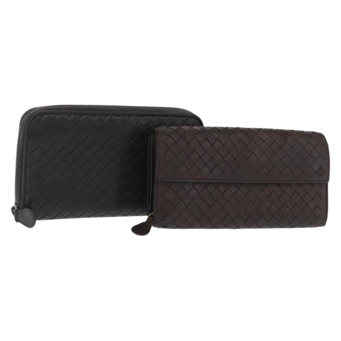 Set of 2 Bottega Veneta Black Leather Intrecciato Wallets Italy: Set of 2 Bottega Veneta Black Leather Intrecciato Wallets Italy This Bottega Veneta Intrecciato wallet set is crafted from black leather and manufactured in Italy. Designed for women, the set features