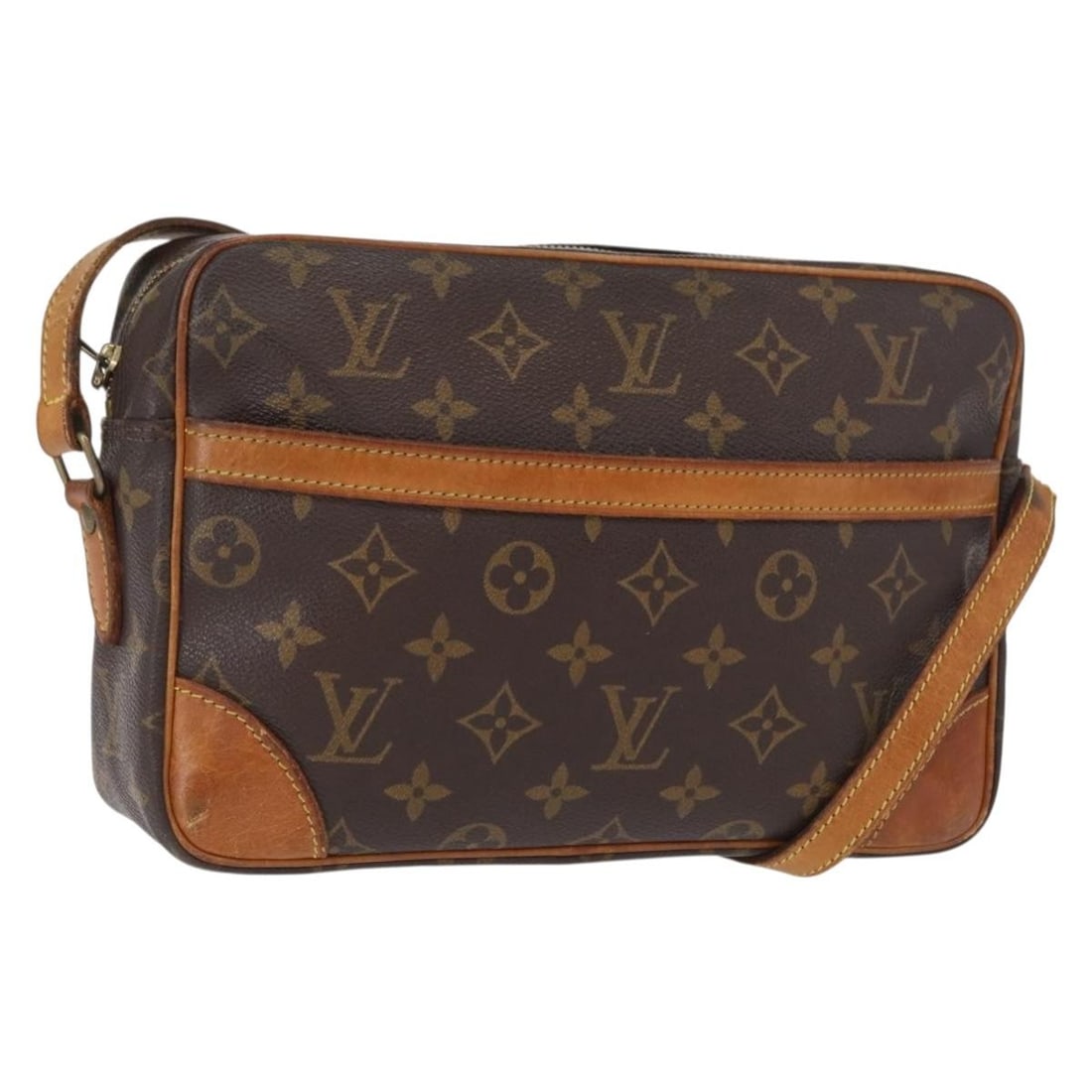 Louis Vuitton Trocadero 27 Monogram Canvas Shoulder Bag M51274 France: Louis Vuitton Trocadero 27 Monogram Canvas Shoulder Bag M51274 France This is a Louis Vuitton Monogram Trocadero 27 Shoulder Bag, crafted from signature monogram canvas. The bag features an adjustable
