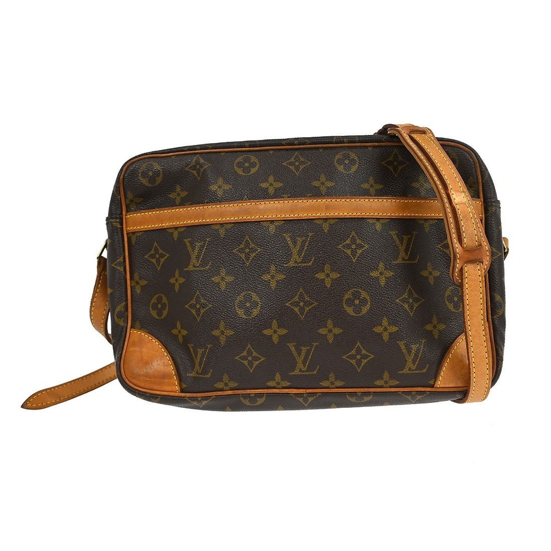 Louis Vuitton Trocadero 30 Monogram Canvas Crossbody Shoulder Bag: Louis Vuitton Trocadero 30 Monogram Canvas Crossbody Shoulder Bag This is a vintage Louis Vuitton Trocadero 30 crossbody shoulder bag crafted from the brand's signature monogram canvas with brown leat