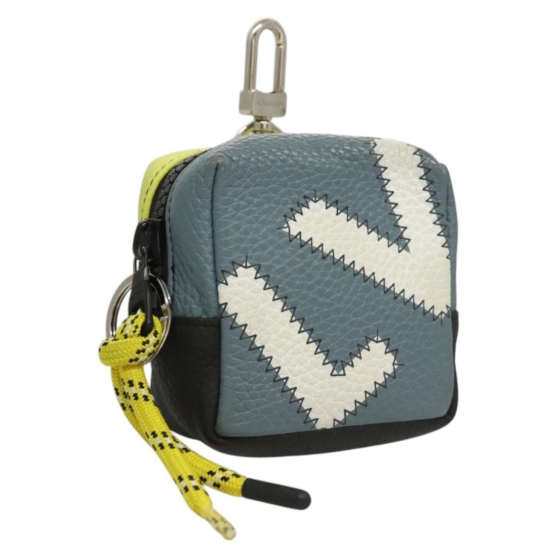 Louis Vuitton Taurillon Leather Gray Square Color Block Pouch M00739: Louis Vuitton Taurillon Leather Gray Square Color Block Pouch M00739 This Louis Vuitton Square Pouch features a color block design crafted in gray Taurillon leather. Designed for women, the pouch offe