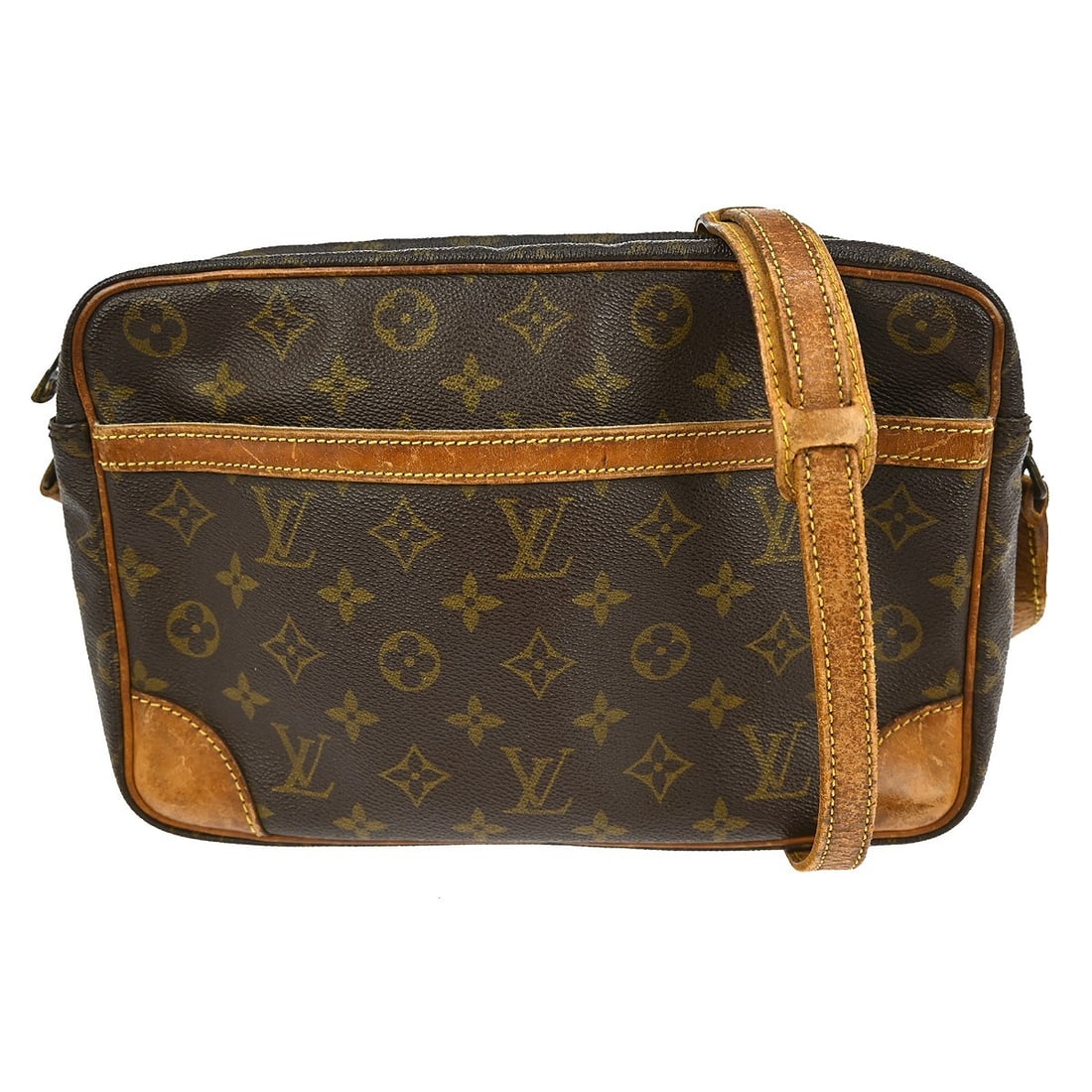Louis Vuitton Trocadero 30 Monogram Canvas Vintage Crossbody Bag M51272: Louis Vuitton Trocadero 30 Monogram Canvas Vintage Crossbody Bag M51272 This Louis Vuitton Monogram Trocadero 30 crossbody bag features classic brown monogram canvas with a matching brown leather cros