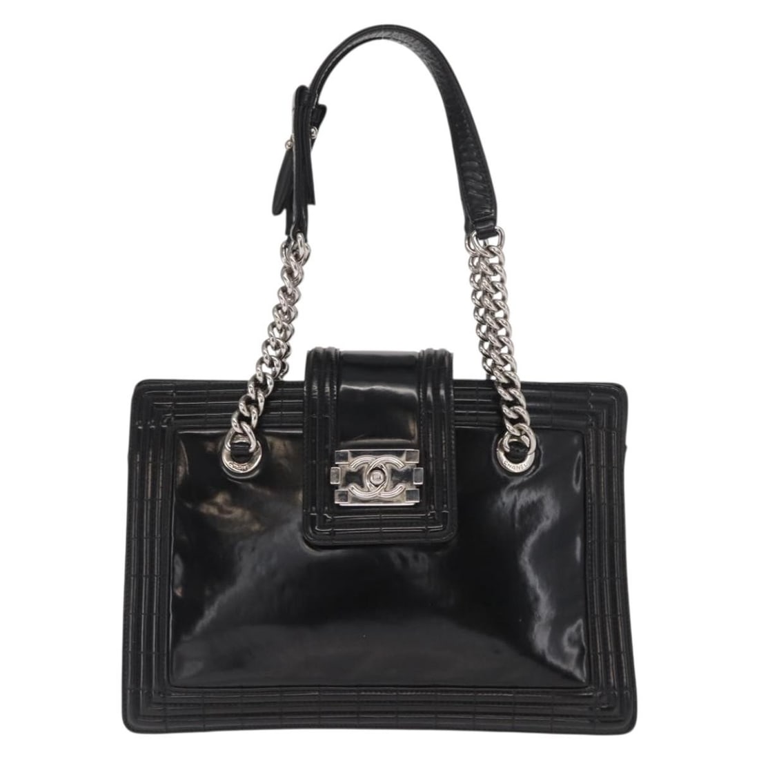 Black Leather Chanel Boy Tote Bag 32cm by 22cm by 12cm: Black Leather Chanel Boy Tote Bag 32cm by 22cm by 12cm This pre-owned Chanel Boy Tote is crafted from glazed calfskin leather in black. Designed for women, the bag features a shoulder strap and metal 