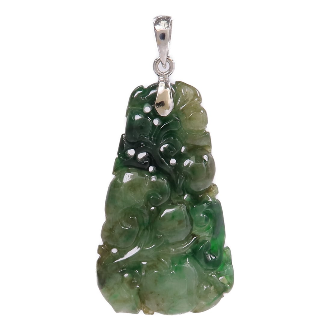 JEWELRY Jade K18WG White Gold Pendant Top: JEWELRY Jade K18WG White Gold Pendant Top This pendant top features a green jade main stone set in 18K white gold. Designed as a unisex accessory, it combines elegant materials with a classic style. T