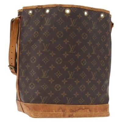 Louis Vuitton Noe Monogram Canvas Shoulder Bag M42224 France: Louis Vuitton Noe Monogram Canvas Shoulder Bag M42224 France This Louis Vuitton Noe Shoulder Bag features the iconic Monogram canvas and is designed in a classic bucket style. The bag is made in Franc