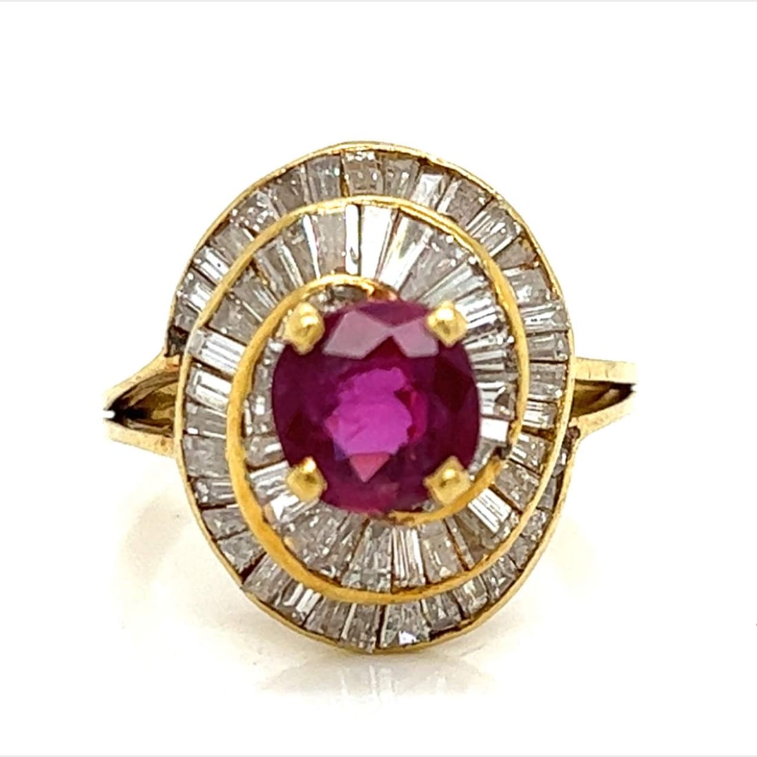 18K Yellow Gold Ruby Diamond Ring 1.70 Ct Center 3.00 Ct Side Stones (1 of 4)