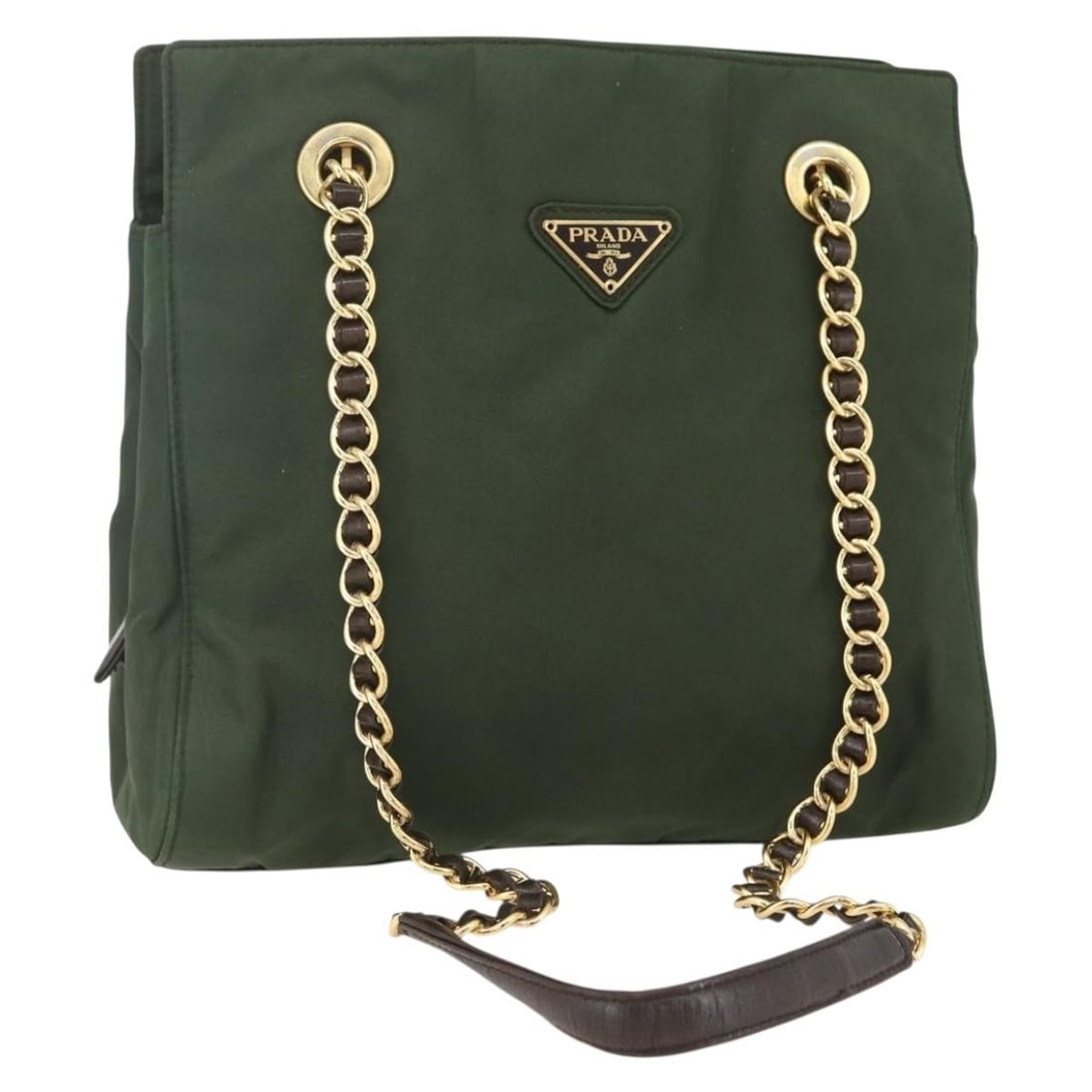 Prada green nylon shoulder bag with gold tone chain Italy: Prada green nylon shoulder bag with gold tone chain Italy This PRADA chain shoulder bag features a green and gold nylon exterior with gold-tone hardware. Designed for women, the bag offers a compact y