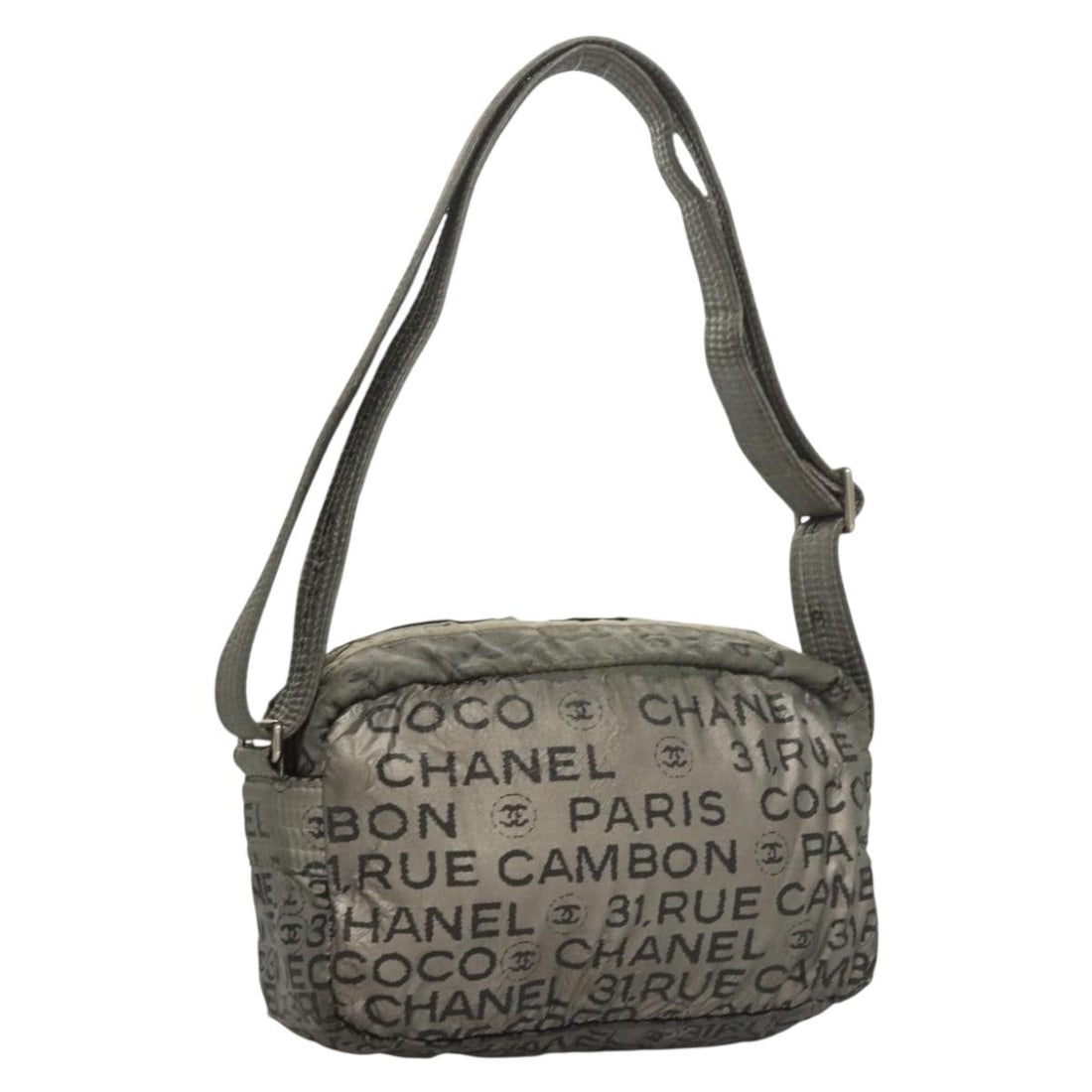 Chanel Silver Coated Canvas Unlimited Shoulder Bag Authentic Italy: Chanel Silver Coated Canvas Unlimited Shoulder Bag Authentic Italy This CHANEL Unlimited shoulder bag is crafted from silver coated canvas and designed for women. It features a classic shoulder strap 