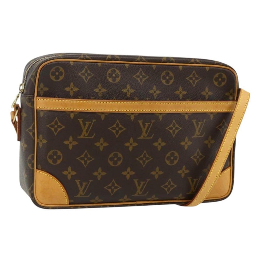 Louis Vuitton Trocadero 27 Monogram Canvas Shoulder Bag M51274: Louis Vuitton Trocadero 27 Monogram Canvas Shoulder Bag M51274 This Louis Vuitton Monogram Trocadero 27 shoulder bag features the iconic monogram canvas and is designed for women. The bag includes an 