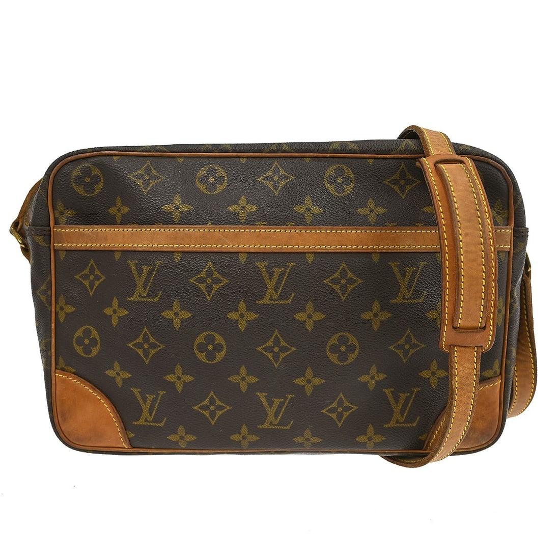 Louis Vuitton Trocadero 30 Monogram Canvas Crossbody Shoulder Bag M51272: Louis Vuitton Trocadero 30 Monogram Canvas Crossbody Shoulder Bag M51272 This is a vintage Louis Vuitton Trocadero 30 shoulder bag featuring the iconic monogram canvas exterior with brown leather cros