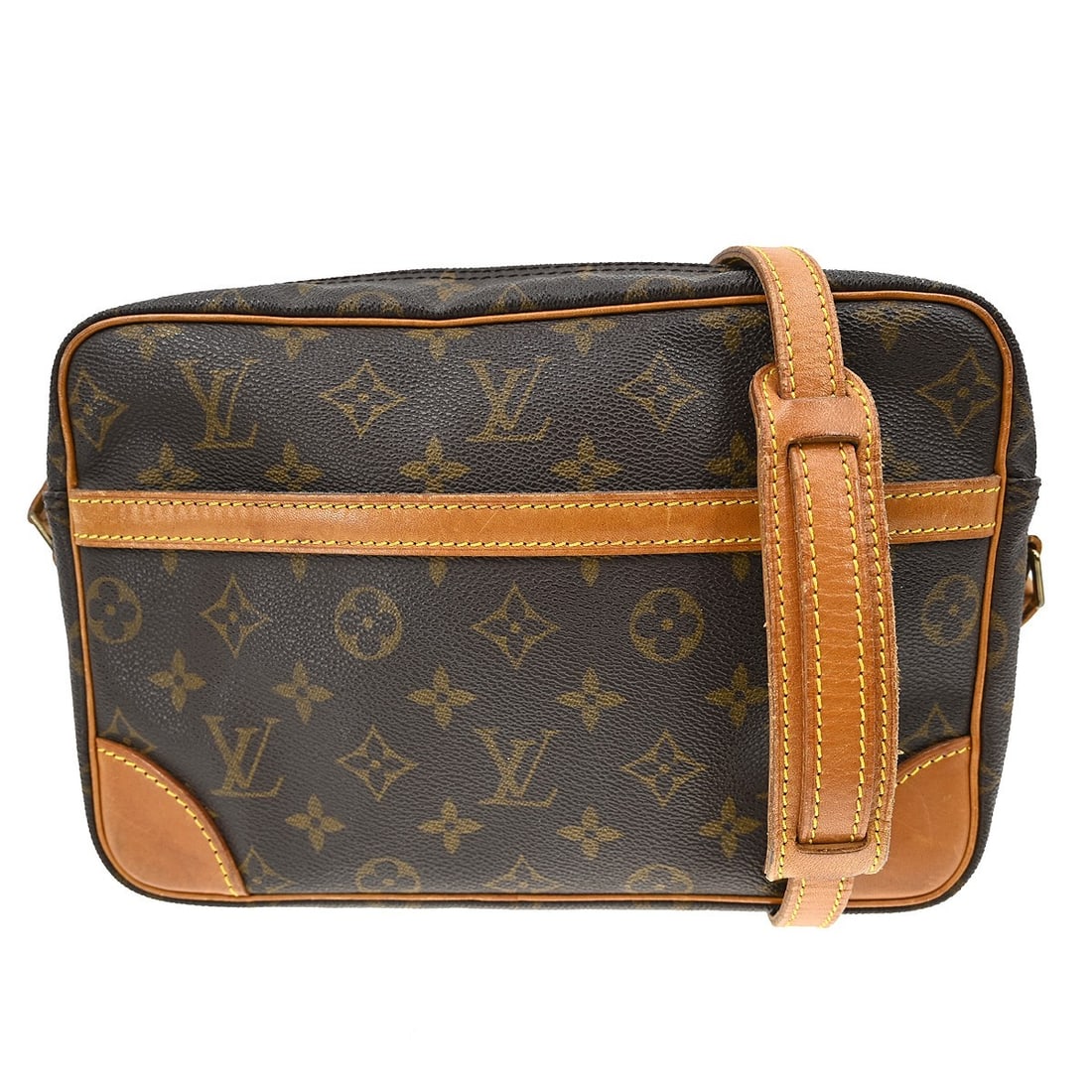 Louis Vuitton Trocadero 27 Monogram Canvas Medium Crossbody Bag M51274: Louis Vuitton Trocadero 27 Monogram Canvas Medium Crossbody Bag M51274 This Louis Vuitton Trocadero 27 crossbody bag features the iconic monogram canvas exterior and a medium-sized silhouette. It is d