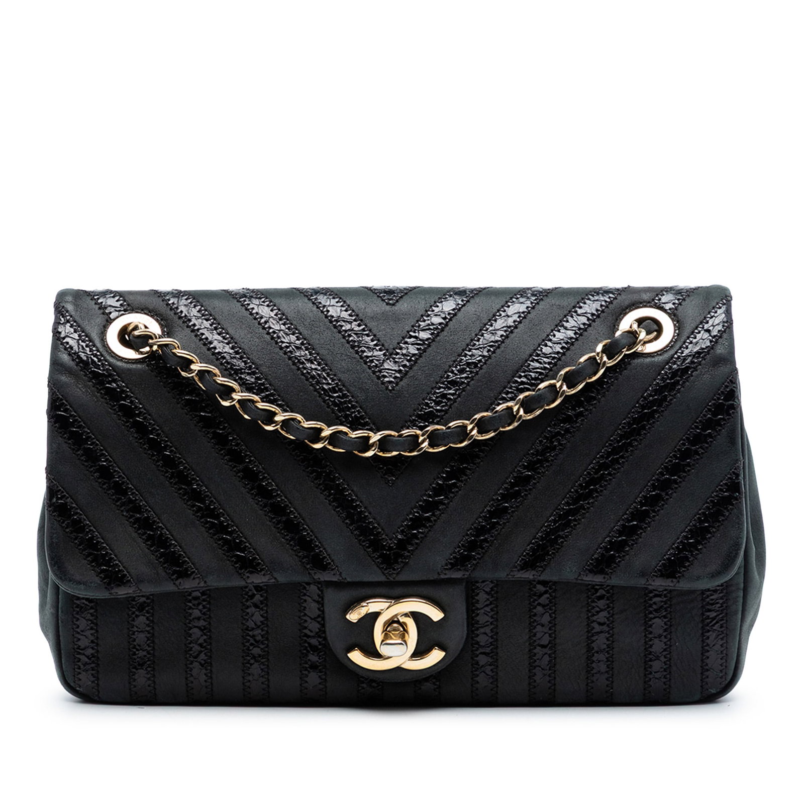 Chanel Chevron Python Effect Calfskin Suede Shoulder Bag with Flap Closure: Chanel Chevron Python Effect Calfskin Suede Shoulder Bag with Flap Closure This Chanel Chevron Python Embossed Calfskin and Suede Single Flap shoulder bag features a wrinkled calfskin and suede leathe