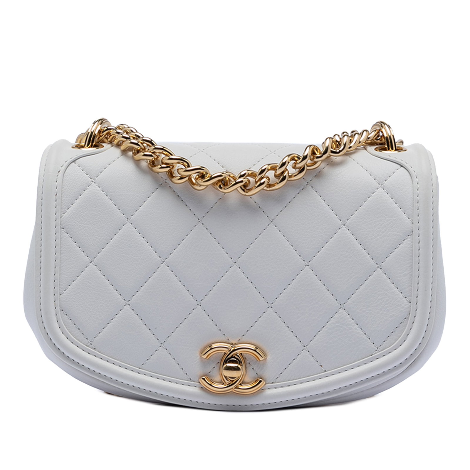 Chanel White Leather Quilted Underline Saddle Flap Crossbody Bag: Chanel White Leather Quilted Underline Saddle Flap Crossbody Bag This Chanel Small Quilted Calfskin Underline Saddle Flap crossbody bag features a quilted leather exterior in white, a chain link shoul