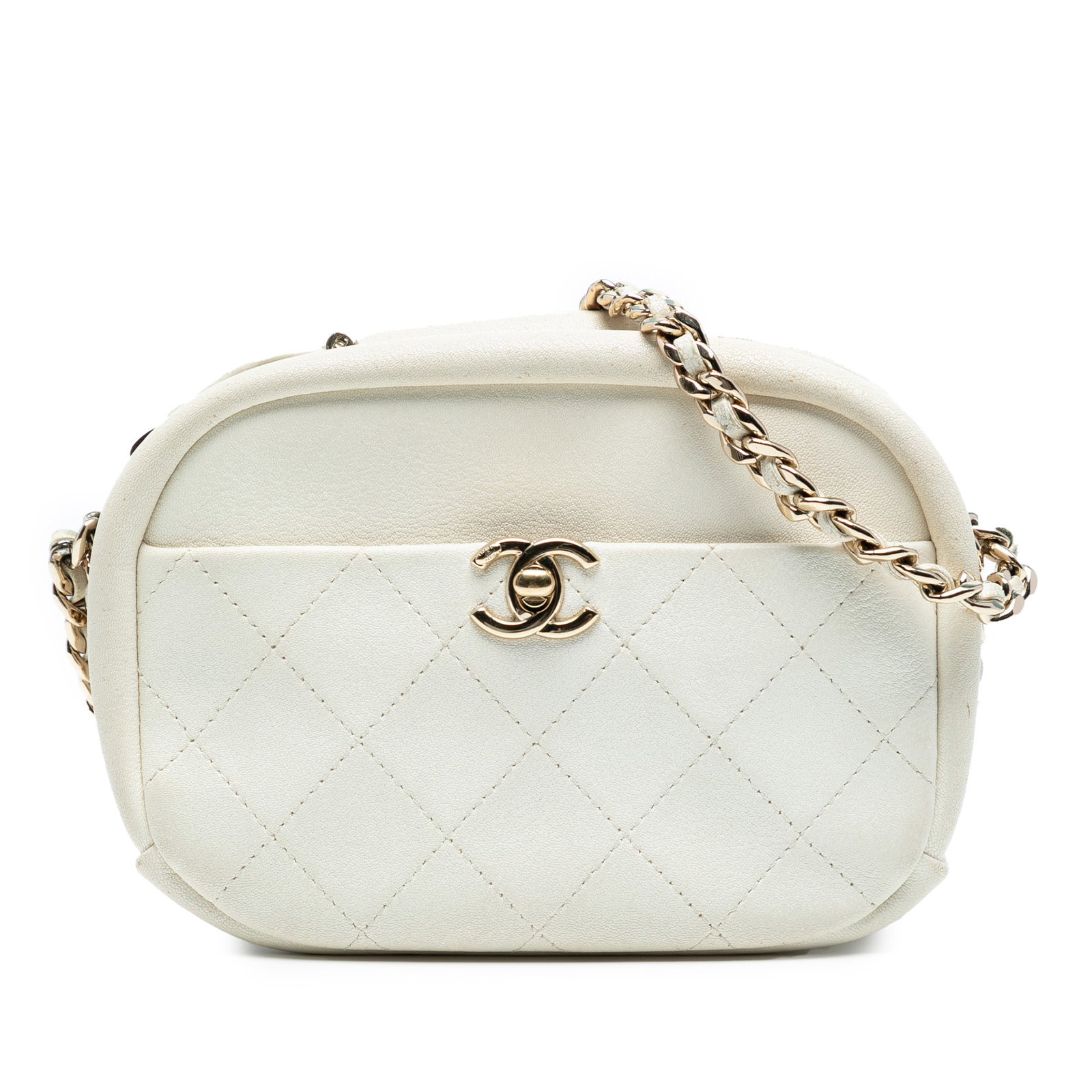 Chanel Small Quilted Goatskin White Camera Bag Crossbody: Chanel Small Quilted Goatskin White Camera Bag Crossbody This stylish Chanel Small Quilted Goatskin Casual Trip Camera Bag is crafted from luxurious goatskin leather, featuring a chic leather-woven ch