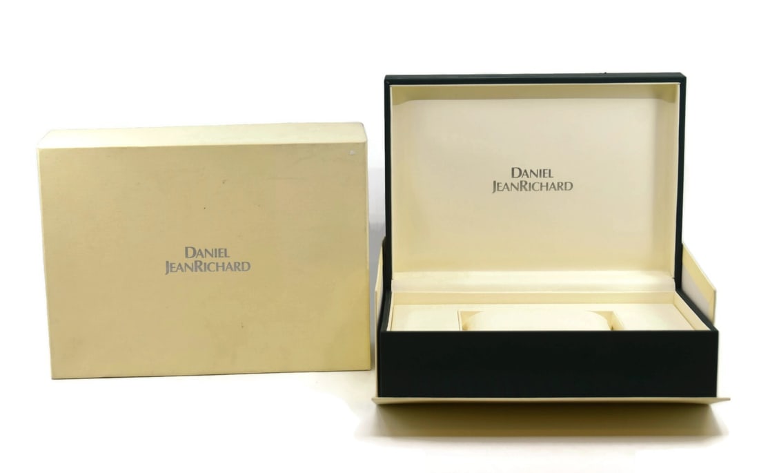 Authentic JeanRichard Presentation Box for Daniel Jean Richard Watch: Authentic JeanRichard Presentation Box for Daniel Jean Richard Watch This elegant presentation box is designed specifically for storing a Daniel Jean Richard watch. Crafted from paper and cardboard, t