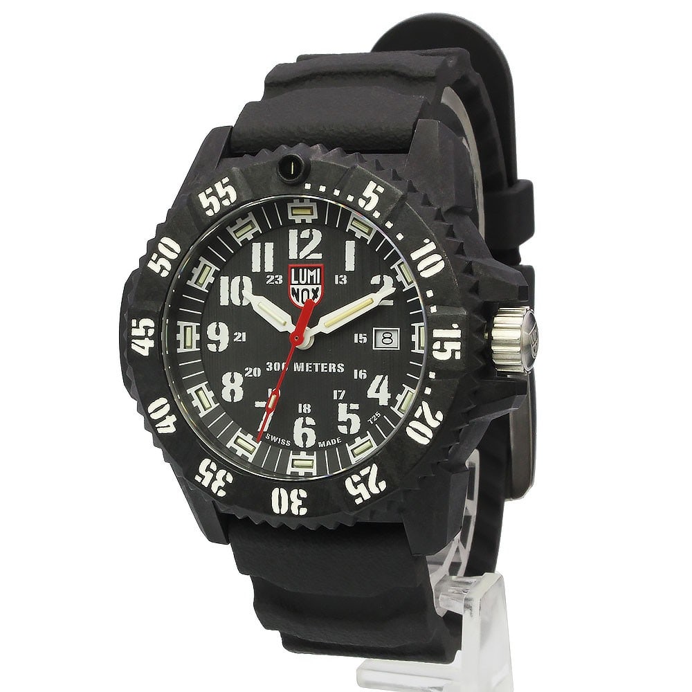 Luminox Navy Seals 3801.L Carbon Quartz Wristwatch: Luminox Navy Seals 3801.L Carbon Quartz Wristwatch This Luminox 3801.L Master Carbon Navy SEALS 3800 Series wristwatch is designed for men and crafted in Switzerland. It features a robust case made fr