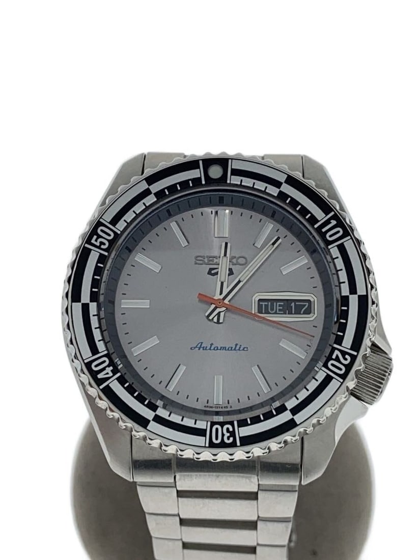 Seiko 5 Sport SBSA217 Stainless Steel Men's Wristwatch: Seiko 5 Sport SBSA217 Stainless Steel Men's Wristwatch This SEIKO 5 SPORT 4R36-15E/SBSA217 is a men's wristwatch crafted in stainless steel, featuring a silver finish. The watch is pre-owned and grade