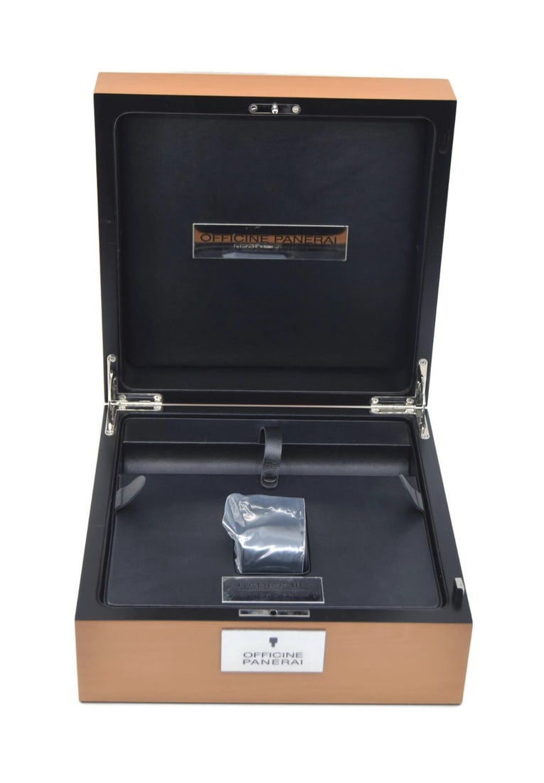 Panerai Radiomir Chrono 44 Presentation Box 10x10x5 Inches Authentic: Panerai Radiomir Chrono 44 Presentation Box 10x10x5 Inches Authentic This Panerai Radiomir Chrono 44 Extra Large Watch Box is a perfect presentation solution for your timepiece. Crafted by Panerai, th