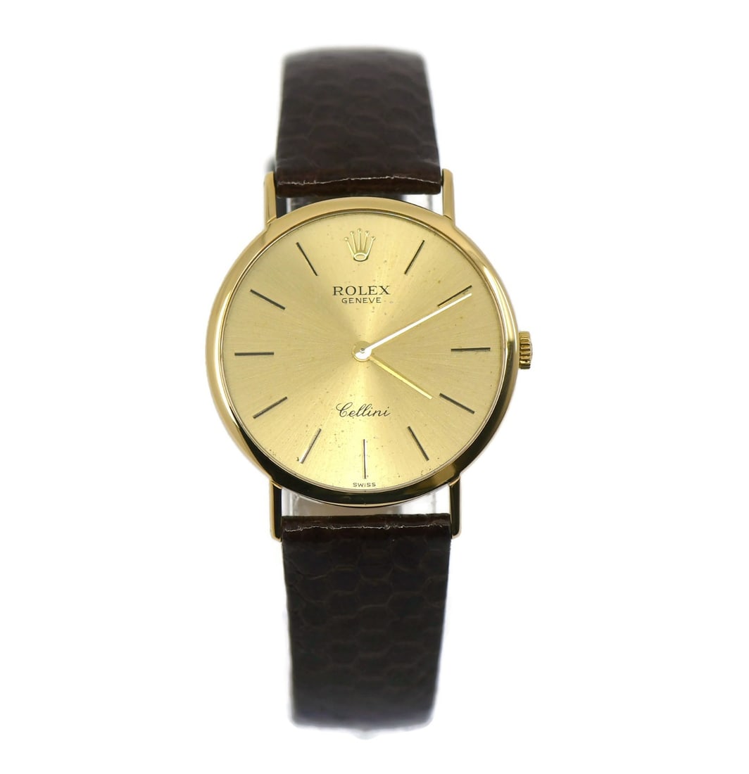 Rolex Cellini 18K Yellow Gold 32mm Watch Ref 4112 with Box: Rolex Cellini 18K Yellow Gold 32mm Watch Ref 4112 with Box This exquisite Rolex Cellini wristwatch is crafted from 18K yellow gold and features a stunning gold dial, housed in a round case measuring 3