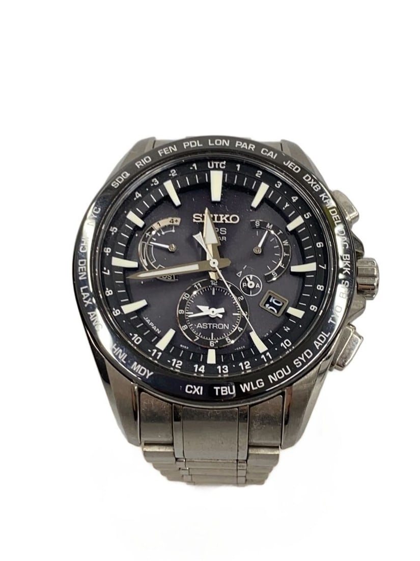 Seiko Astron Silver Men's Wristwatch 8X53-0AD0-2: Seiko Astron Silver Men's Wristwatch 8X53-0AD0-2 This SEIKO Astron 8X53-0AD0-2 men's wristwatch features a silver-tone design with a robust case and band. Made in Japan, it is crafted for durability a