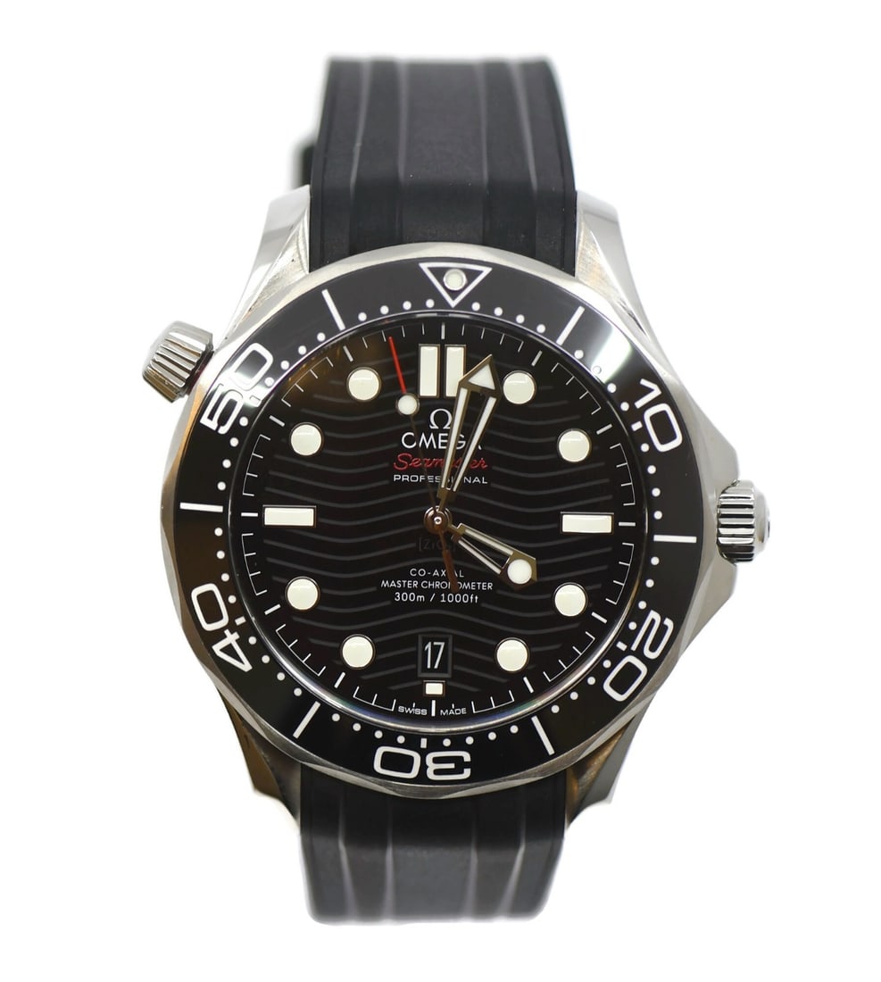 Omega Seamaster Diver 300M Black Dial 42mm Stainless Steel Automatic Watch: Omega Seamaster Diver 300M Black Dial 42mm Stainless Steel Automatic Watch This Omega Seamaster Diver 300M wristwatch features a 42 mm stainless steel case with a unidirectional rotating black bezel a
