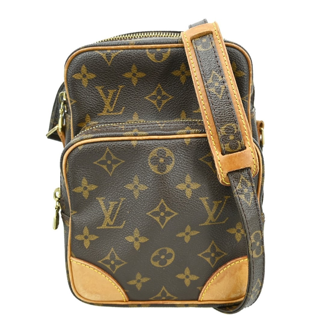Louis Vuitton Amazon Monogram Canvas Leather Medium Crossbody Bag Brown: Louis Vuitton Amazon Monogram Canvas Leather Medium Crossbody Bag Brown This Louis Vuitton Monogram Amazon crossbody bag features the iconic monogram canvas leather exterior in brown, complemented by 