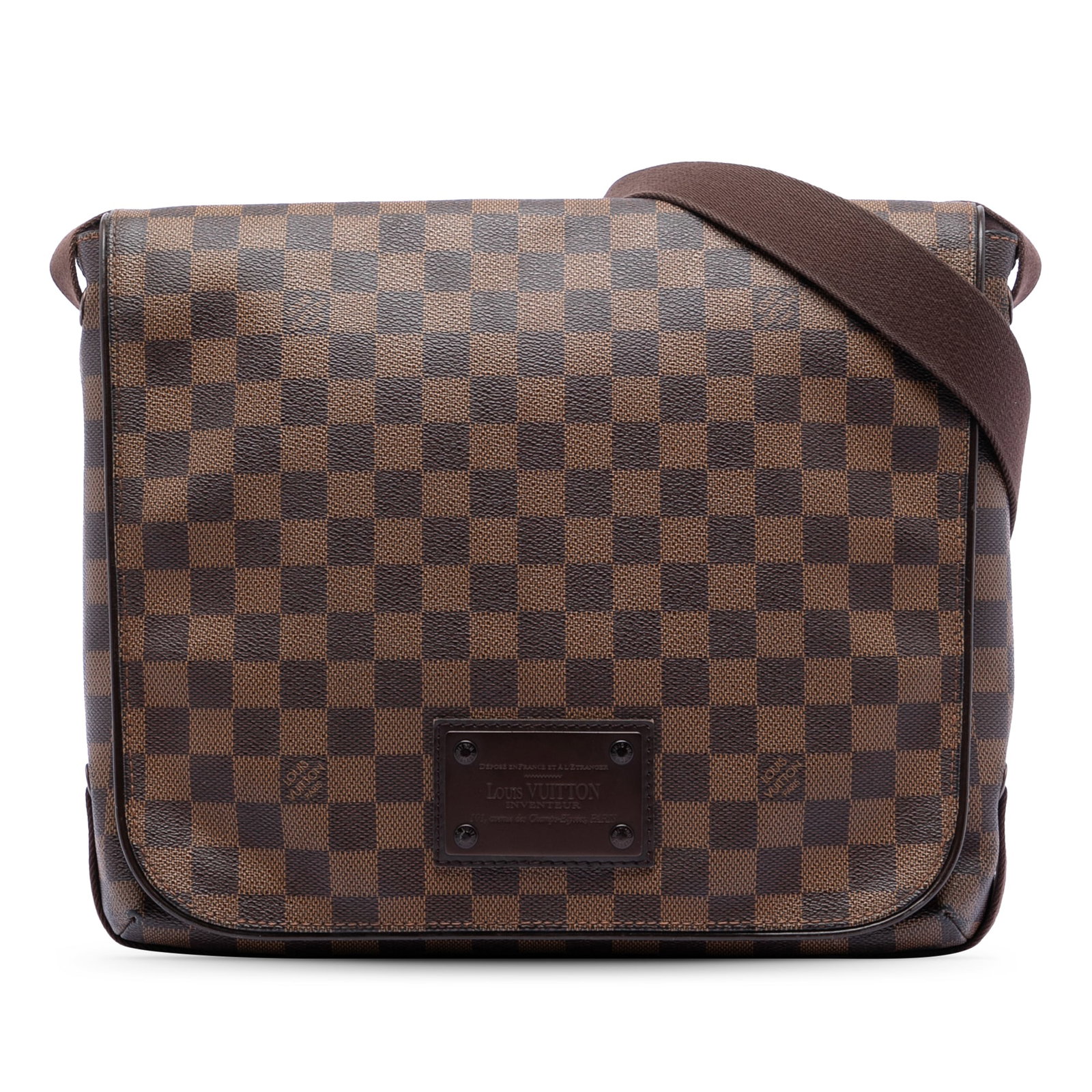Louis Vuitton Brooklyn MM Shoulder Bag in Damier Ebene Canvas: Louis Vuitton Brooklyn MM Shoulder Bag in Damier Ebene Canvas This Louis Vuitton Damier Ebene Brooklyn MM bag features a damier ebene canvas body, an adjustable flat strap, a front flap with magnetic 