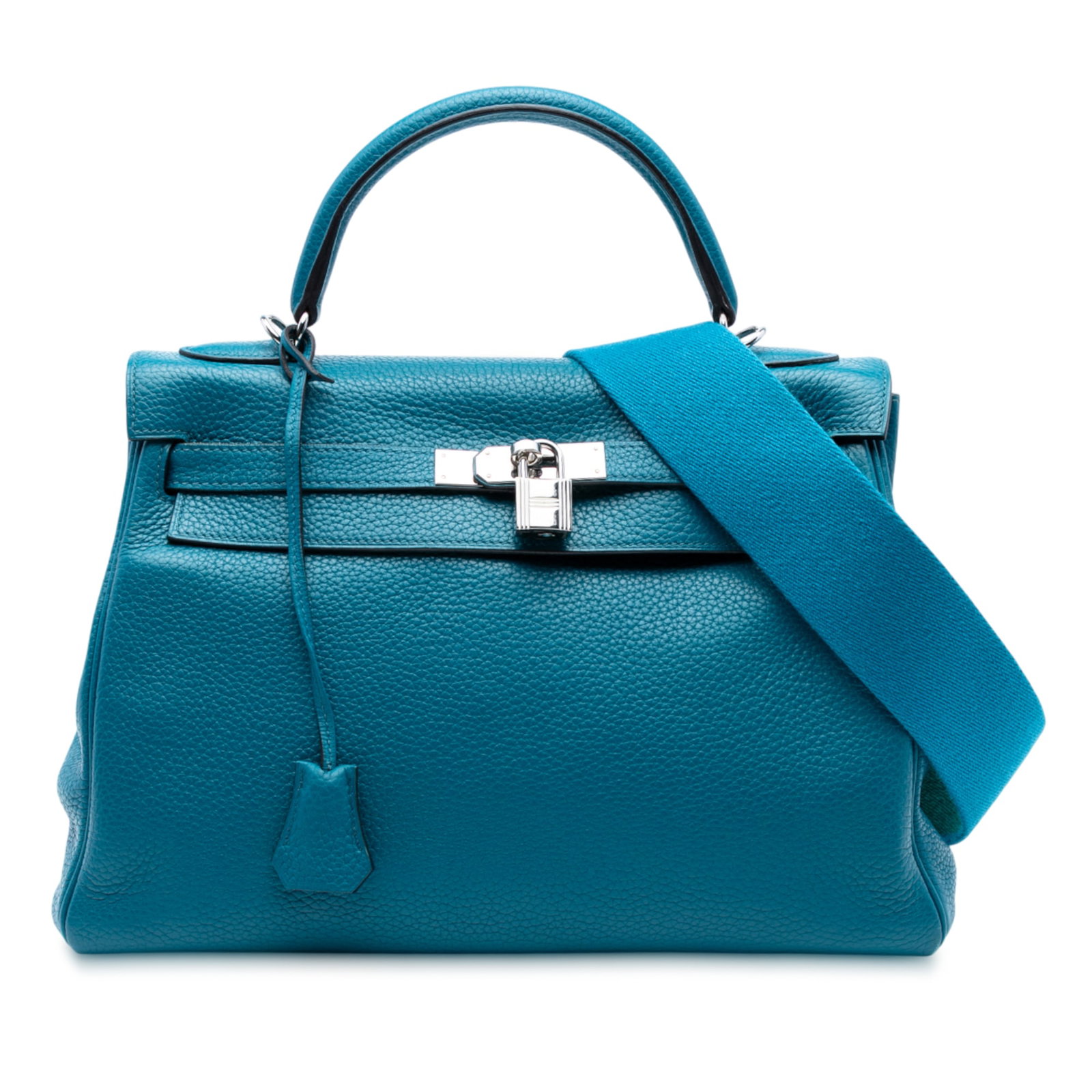 Hermes Togo Amazon Kelly II Retourne 32 Turquoise Leather Bag: Hermes Togo Amazon Kelly II Retourne 32 Turquoise Leather Bag Introducing the Hermes Togo Amazon Kelly II Retourne 32, a stunning blend of style and functionality. Crafted from luxurious Togo leather 