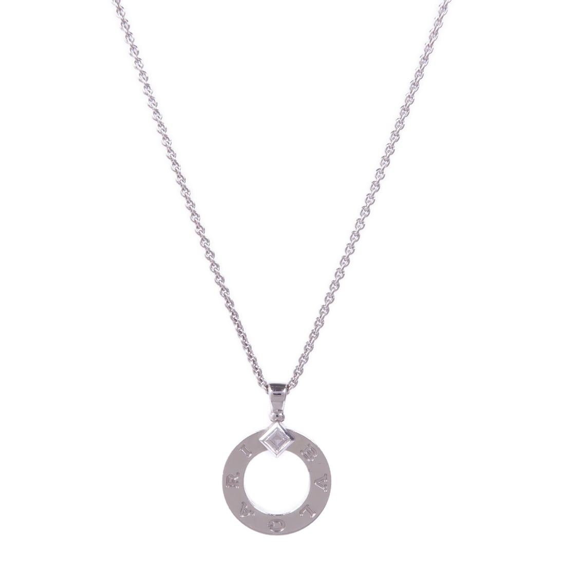 BVLGARI Bvlgari Bvlgari Necklace 18K White Gold Diamond: BVLGARI Bvlgari Bvlgari Necklace 18K White Gold Diamond Elevate your jewelry collection with this exquisite BVLGARI Bvlgari Bvlgari Necklace. Crafted from luxurious 18K white gold, this stunning piece