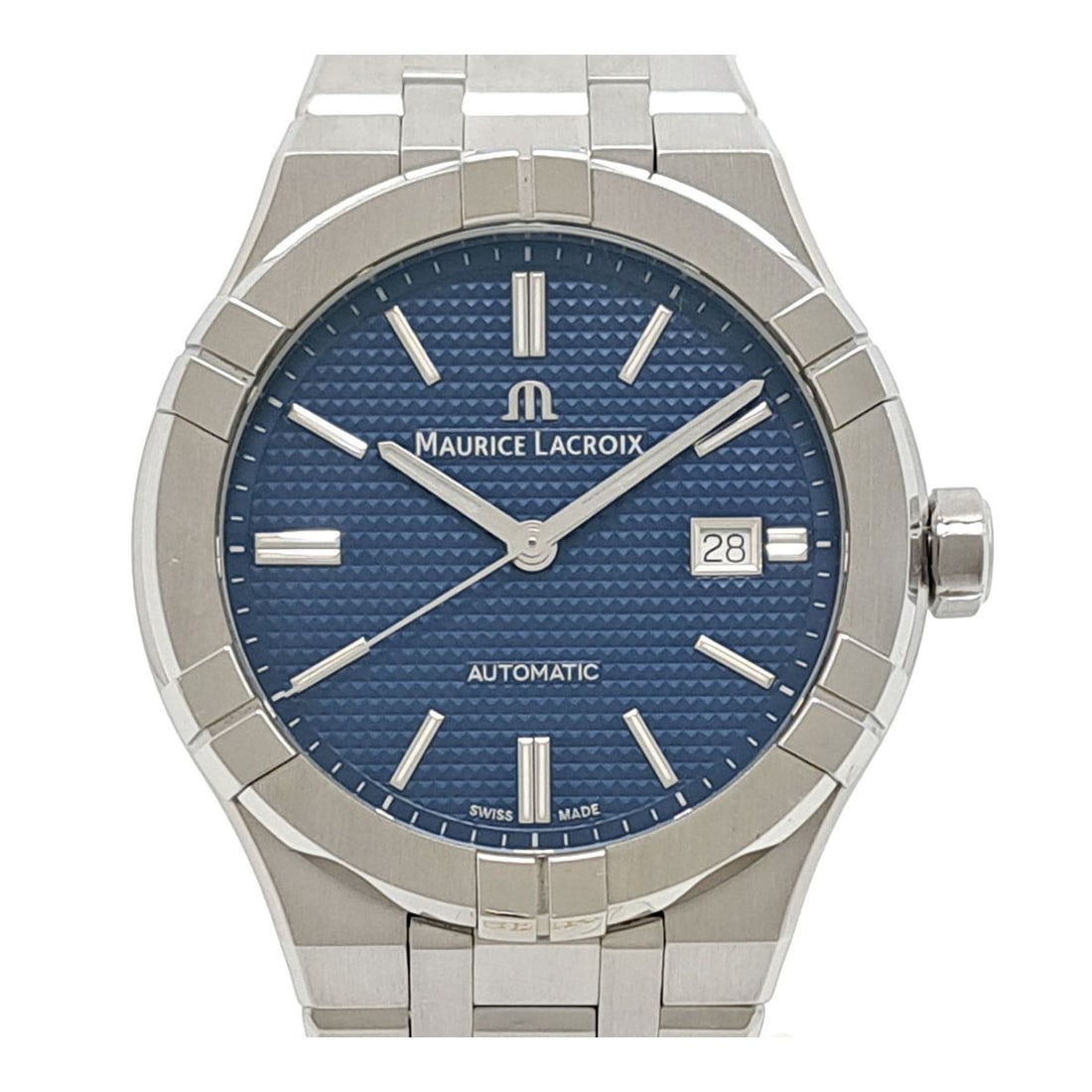 Maurice Lacroix Aikon Automatic Date Stainless Steel Men's Watch AI6008: Maurice Lacroix Aikon Automatic Date Stainless Steel Men's Watch AI6008 This Maurice Lacroix Aikon Automatic Date AI6008 is a men's wristwatch featuring a stainless steel case and band, with a navy di