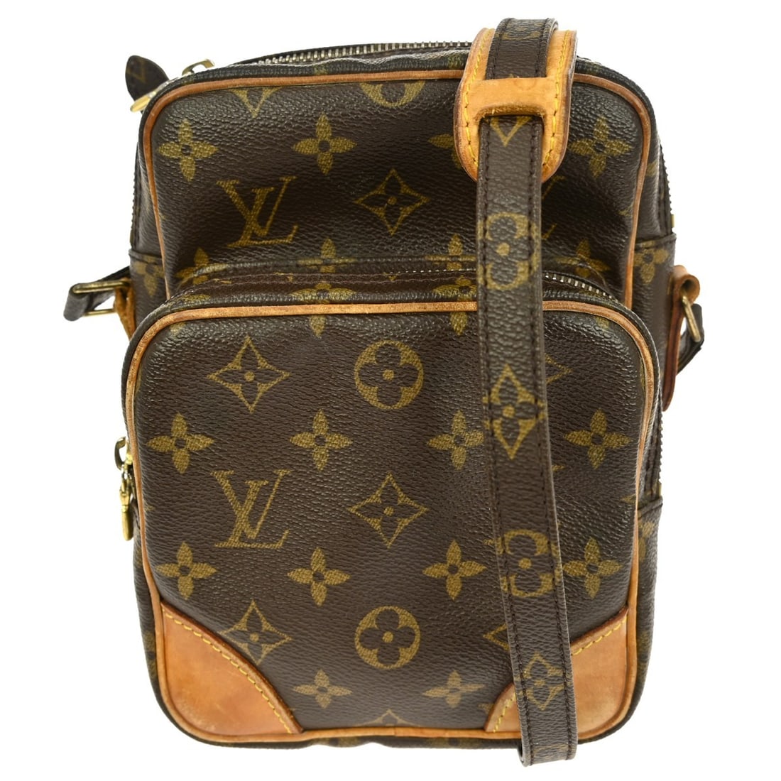 Louis Vuitton Amazone Monogram Canvas Medium Crossbody Shoulder Bag M45236: Louis Vuitton Amazone Monogram Canvas Medium Crossbody Shoulder Bag M45236 This Louis Vuitton Amazon crossbody shoulder bag features the iconic Monogram canvas leather exterior in brown, complemented 