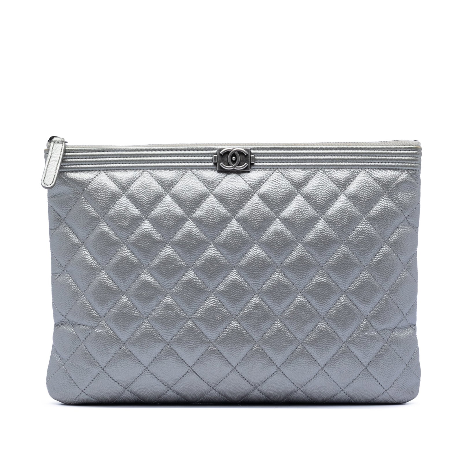 Chanel Boy O Case Medium Silver Quilted Caviar Leather Clutch Bag: Chanel Boy O Case Medium Silver Quilted Caviar Leather Clutch Bag This Chanel Medium Quilted Caviar Boy O Case Clutch features a quilted caviar leather exterior in silver with a top zip closure. The c
