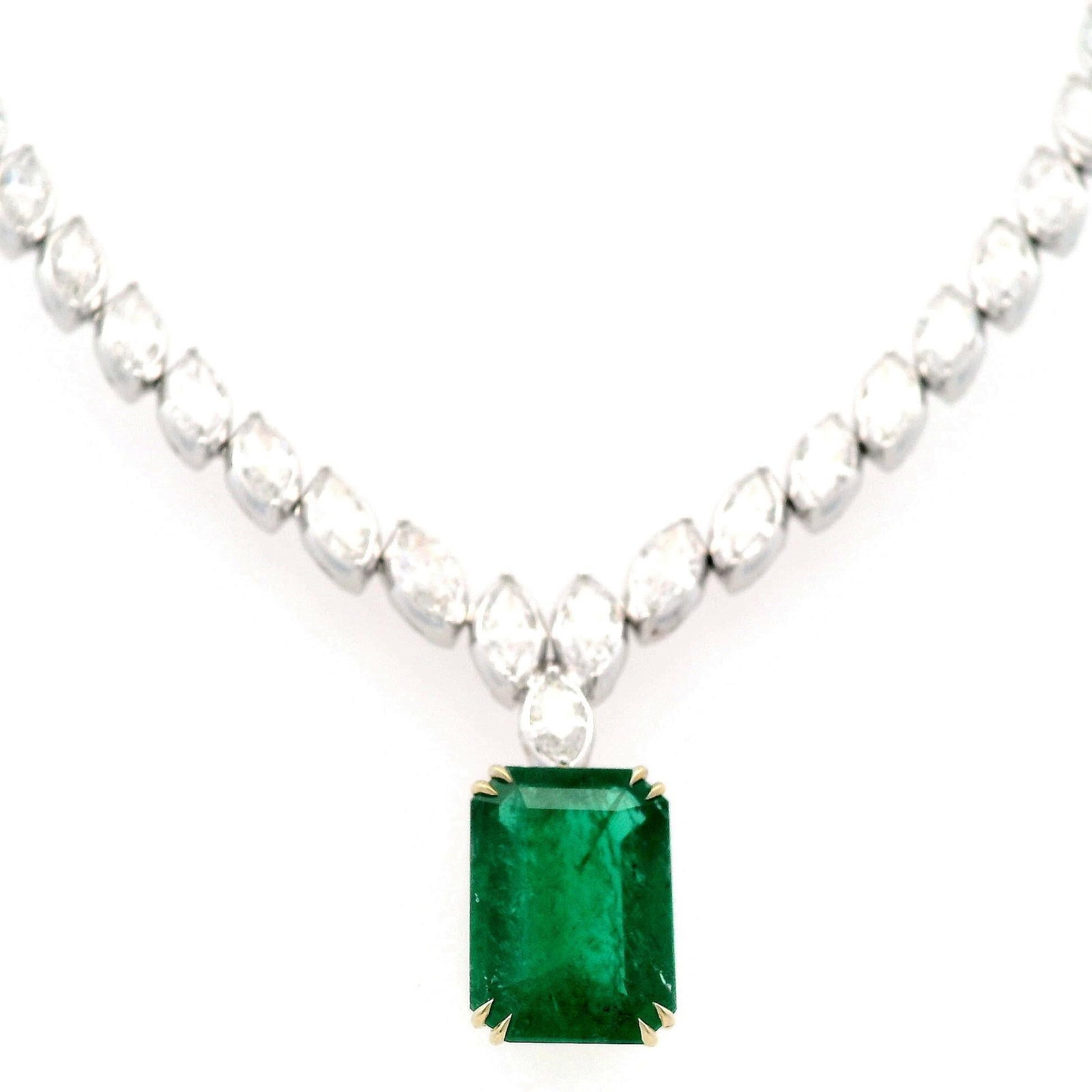 GIA 29.77ct Emerald Diamond Necklace 18k White Gold - 3
