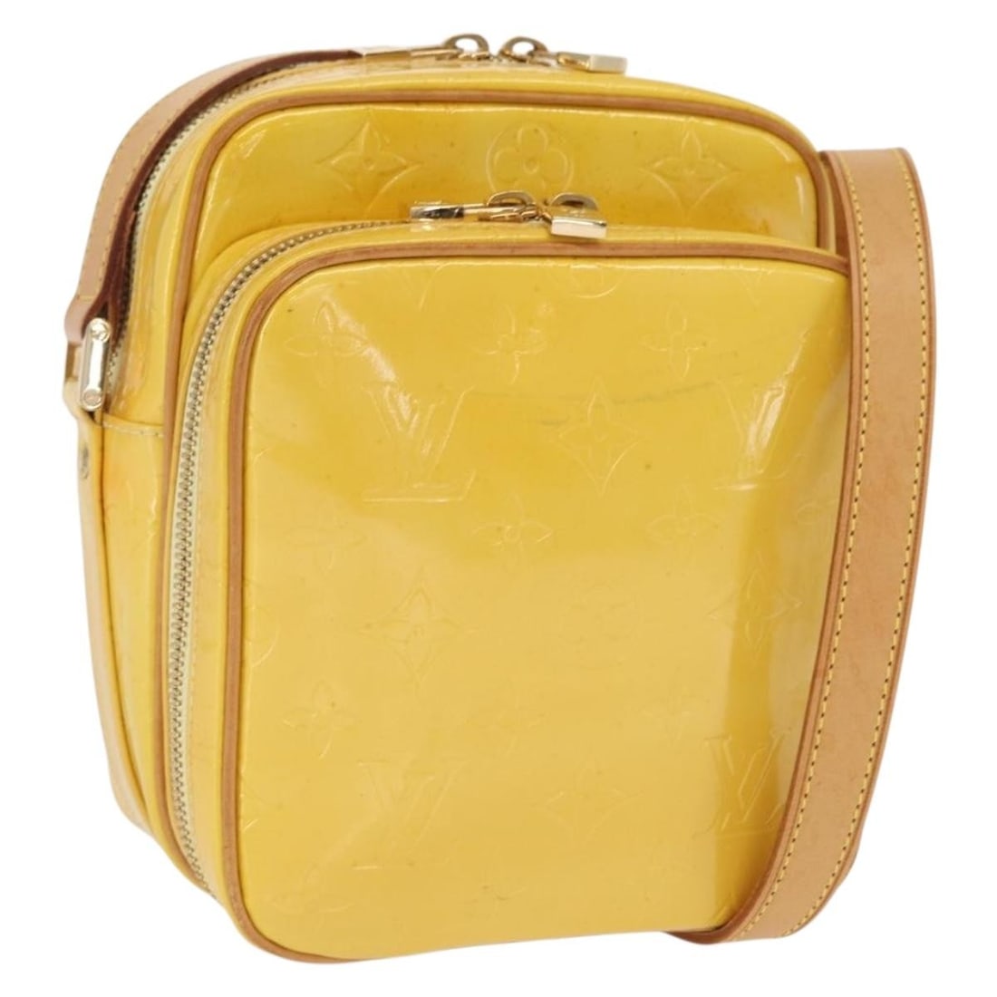Louis Vuitton Wooster Shoulder Bag Monogram Vernis Lime Yellow Patent Leather: Louis Vuitton Wooster Shoulder Bag Monogram Vernis Lime Yellow Patent Leather This Louis Vuitton Monogram Vernis Wooster shoulder bag features a vibrant lime yellow patent leather exterior. Designed f