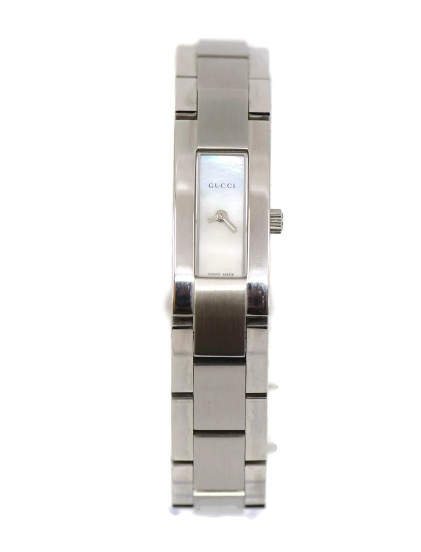 Gucci 600L Women's Stainless Steel Swiss Wristwatch with Box: Gucci 600L Women's Stainless Steel Swiss Wristwatch with Box This is a Gucci 600L women's wristwatch featuring a stainless steel case. The watch is Swiss-made and comes in pre-owned condition with its