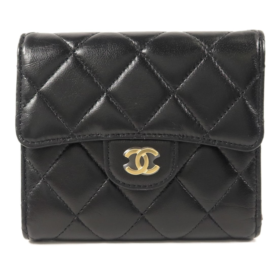 CHANEL Classic Small Flap Tri-fold Wallet Black Lambskin GHW AP0231: CHANEL Classic Small Flap Tri-fold Wallet Black Lambskin GHW AP0231 This CHANEL Classic Small Flap Wallet is crafted from luxurious black lambskin leather and features a tri-fold design. The wallet is