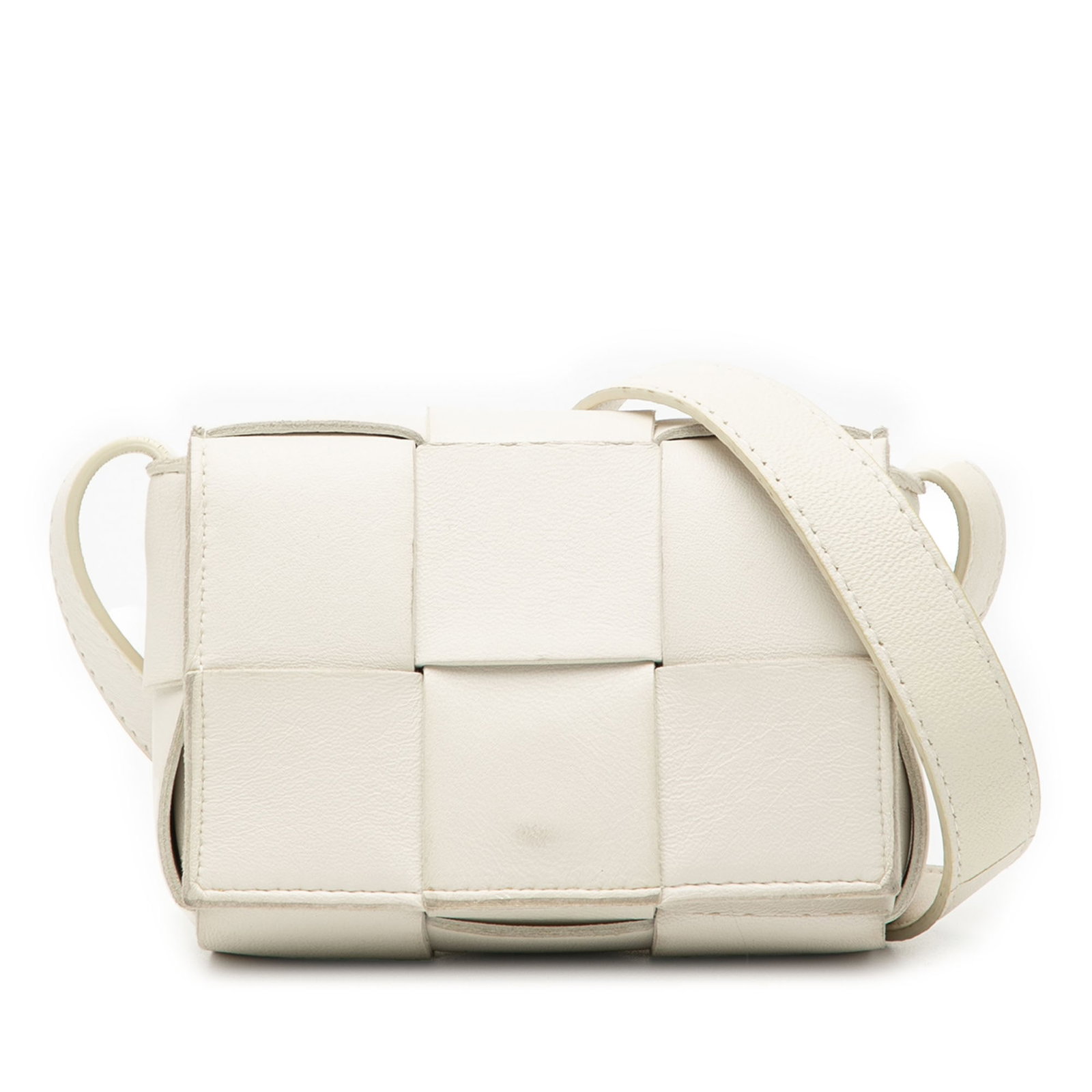 Bottega Veneta Extra Mini White Maxi Intrecciato Nappa Leather Crossbody Bag: Bottega Veneta Extra Mini White Maxi Intrecciato Nappa Leather Crossbody Bag This Bottega Veneta Extra Mini Nappa Maxi Intrecciato Cassette Crossbody features a woven nappa leather body in white, a fl