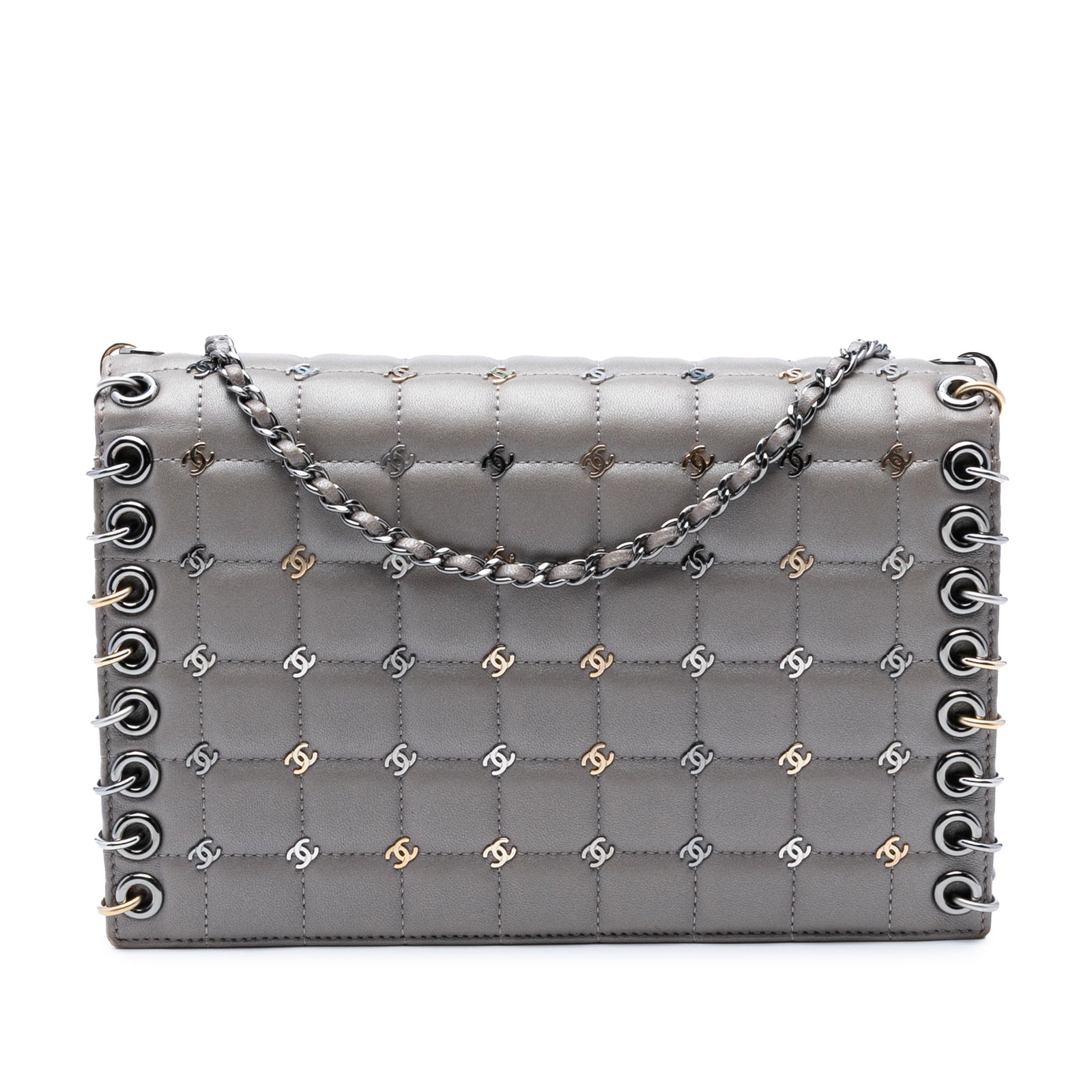 Chanel Small Lambskin Chocolate Bar Flap Bag Gray with Studs: Chanel Small Lambskin Chocolate Bar Flap Bag Gray with Studs Introducing the Chanel Small Lambskin Chocolate Bar CC Piercing Studded Chain Flap, a stunning accessory crafted from quilted lambskin leat