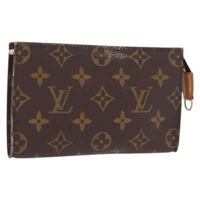 Louis Vuitton Monogram Canvas Bucket PM Accessory Pouch France: Louis Vuitton Monogram Canvas Bucket PM Accessory Pouch France This Louis Vuitton Monogram Bucket PM Accessory Pouch is crafted from the iconic Monogram Canvas and features a compact, versatile design