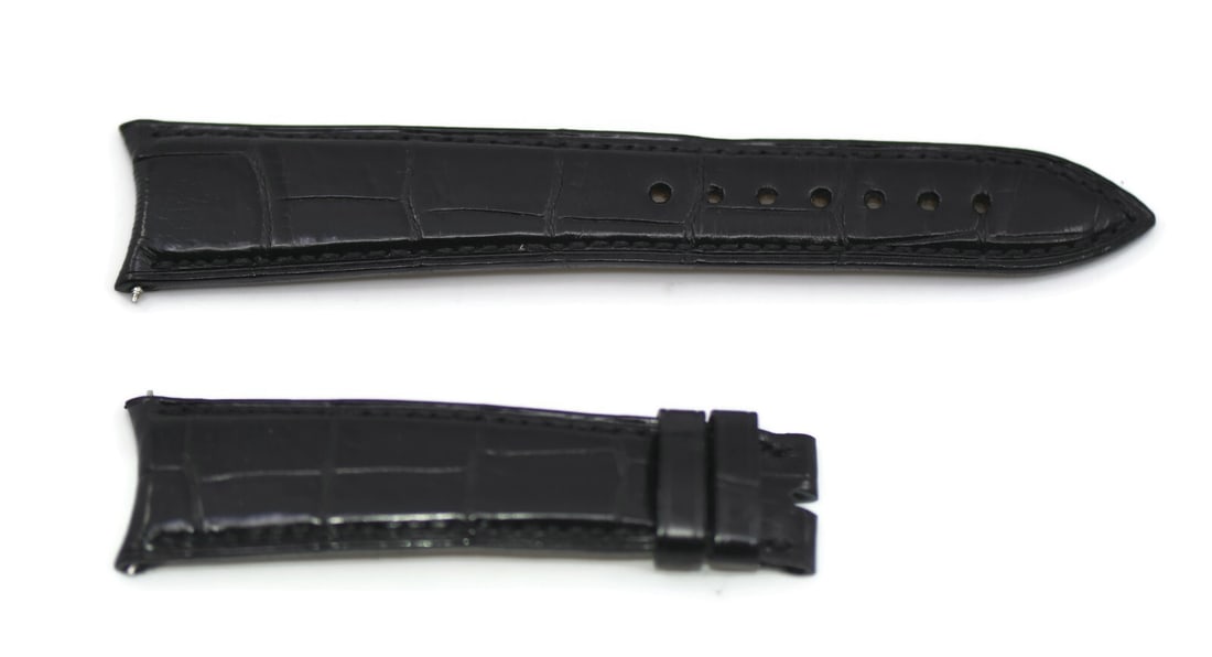 Pierre Kunz Authentic Black Leather 20mm Watch Strap: Pierre Kunz Authentic Black Leather 20mm Watch Strap Enhance your wristwatch with this authentic Pierre Kunz black leather strap. Designed for comfort and style, this strap features a sleek black