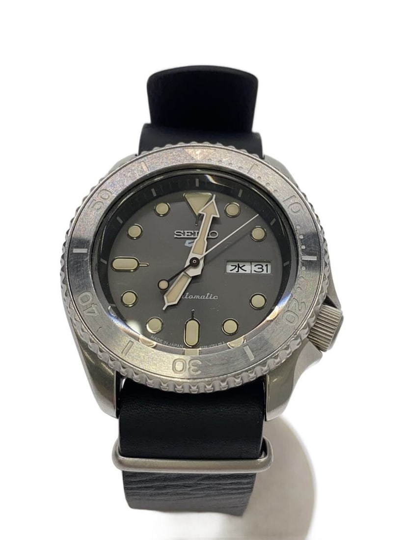 Seiko 5 Sports Black Rubber Men's Wristwatch JS 4R36-13M0 (1 of 5)