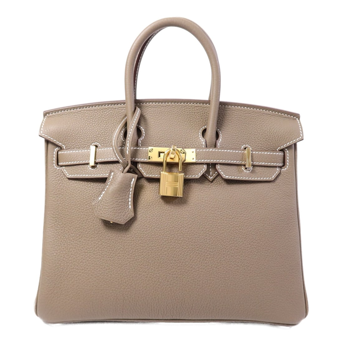 Hermes Birkin 25 Etoupe Togo Leather GHW Handbag: Hermes Birkin 25 Etoupe Togo Leather GHW Handbag This Hermes Birkin 25 handbag is crafted from Togo calfskin leather in a sophisticated Etoupe grey shade. Designed for women, it features a structured 