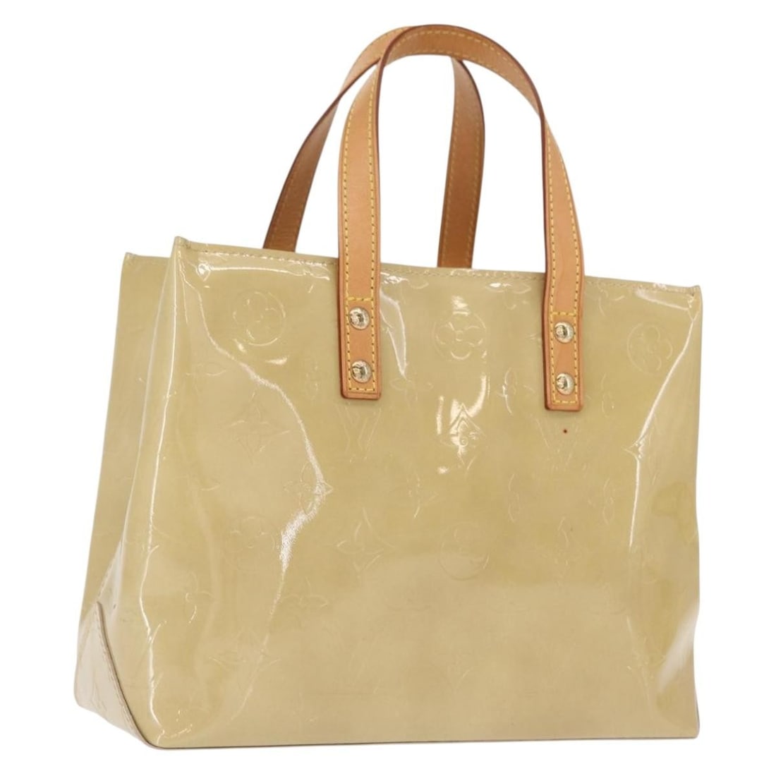 Louis Vuitton M91334 Vernis Patent Leather Beige Handbag Made in France: Louis Vuitton M91334 Vernis Patent Leather Beige Handbag Made in France Louis Vuitton Monogram Vernis Reade PM handbag in beige patent leather. This compact handbag features a sleek patent leather ext